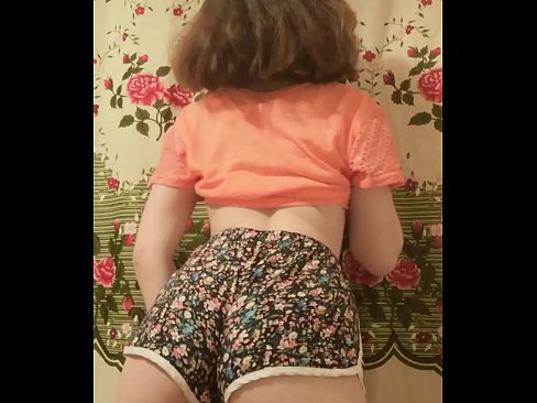 ❤️ Секси млада мадама сваля шортите си пред камерата. ️❌ Качествено порно в bg.ru-pp.ru