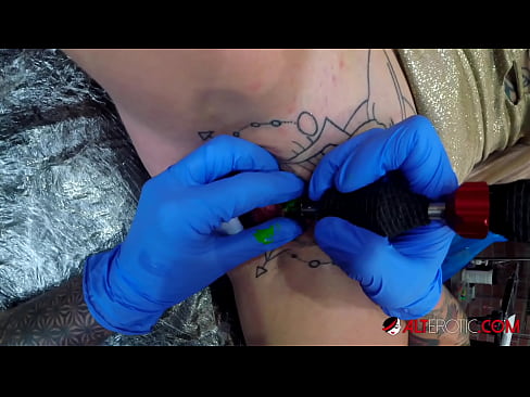 ❤️ Изключително татуираната красавица Съли Савидж има татуировка на клитора си ️❌ Качествено порно в bg.ru-pp.ru